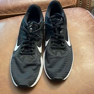 Mens Nike athletic shoe